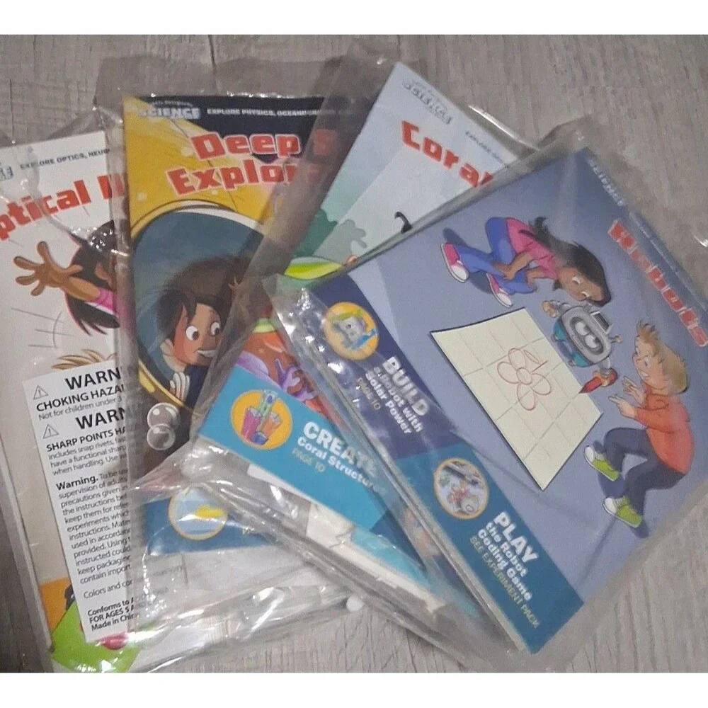 Little Passports Science Jr lot 4 coral reefs, Robots, deep sea, optical ill kit